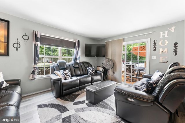 975 LINDSEY DR, Deptford, NJ 08096