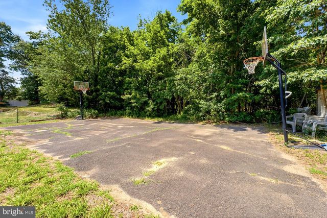 975 LINDSEY DR, Deptford, NJ 08096