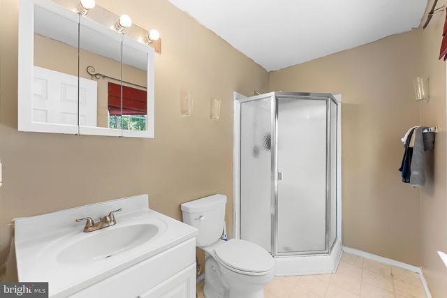 975 LINDSEY DR, Deptford, NJ 08096