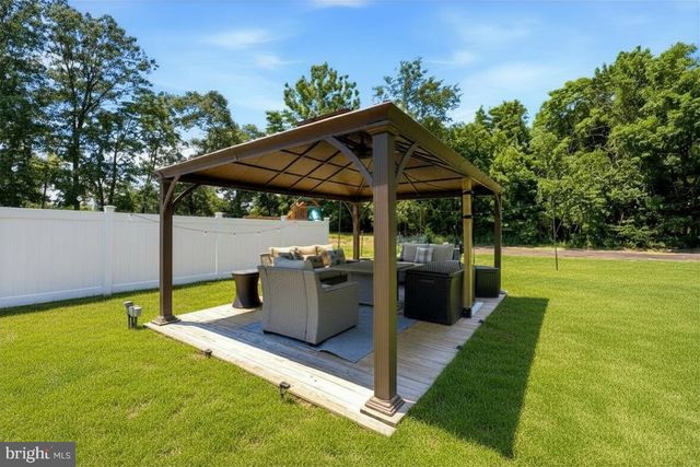 975 LINDSEY DR, Deptford, NJ 08096