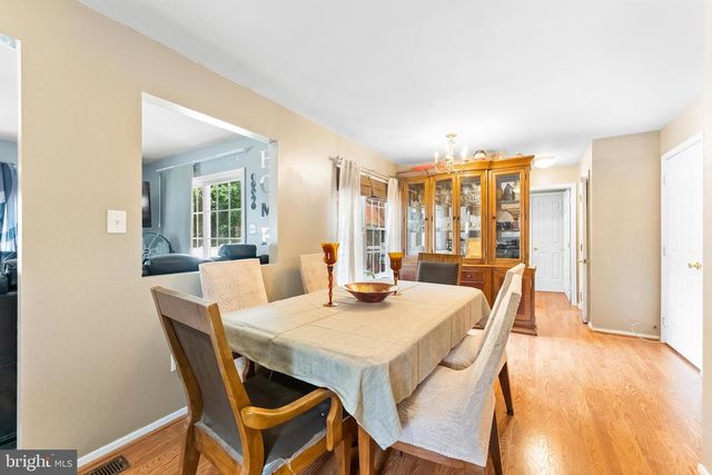 975 LINDSEY DR, Deptford, NJ 08096