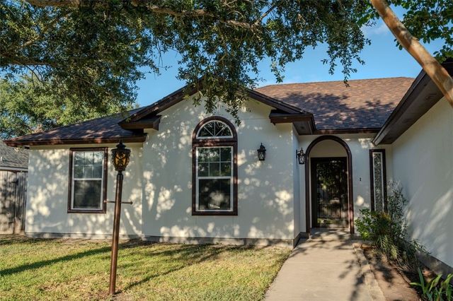 3110 Santa Cruz Dr, Corpus Christi, TX 78414