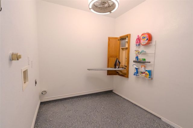 3110 Santa Cruz Dr, Corpus Christi, TX 78414