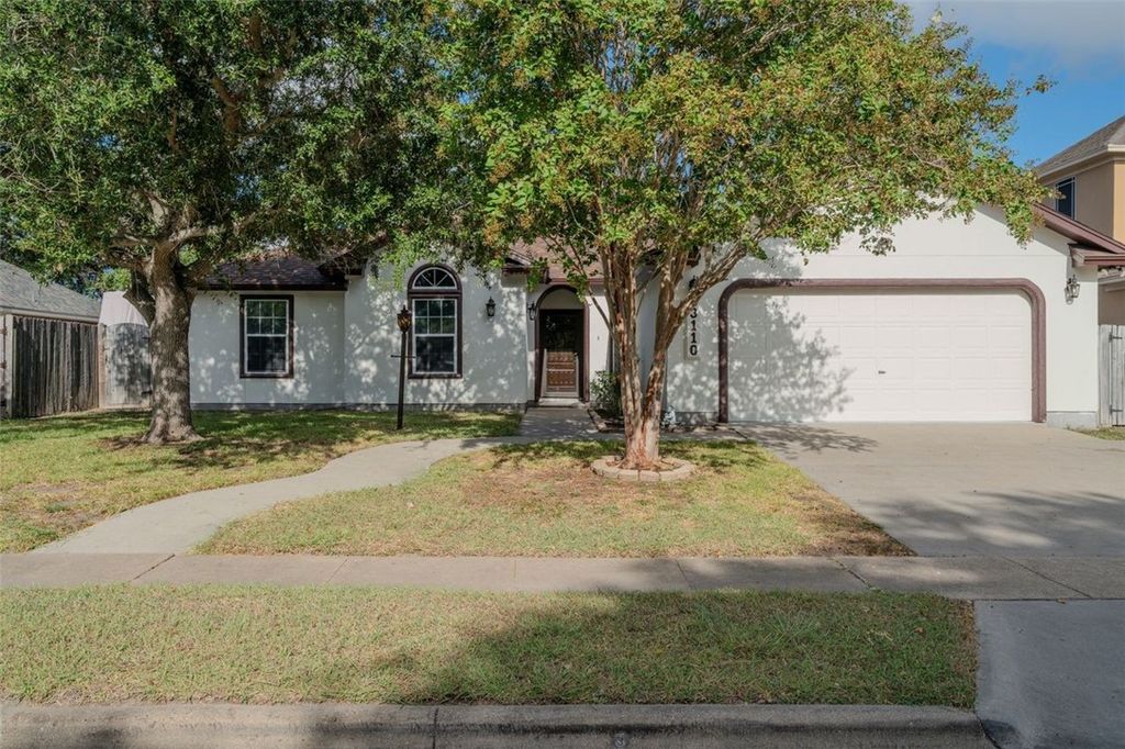 3110 Santa Cruz Dr, Corpus Christi, TX 78414