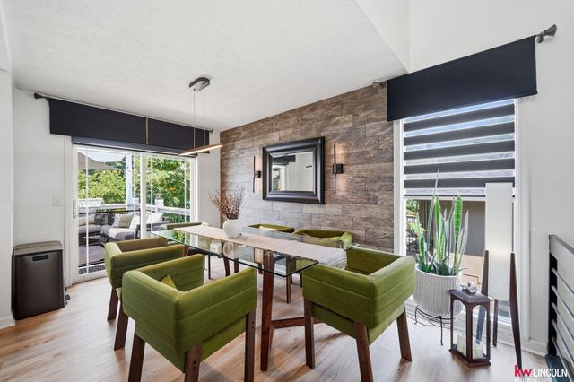 17010 Holmes Circle, Omaha, NE 68135