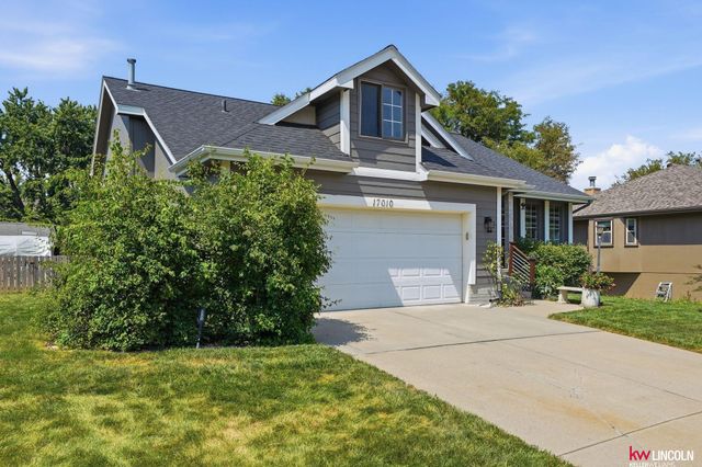 17010 Holmes Circle, Omaha, NE 68135