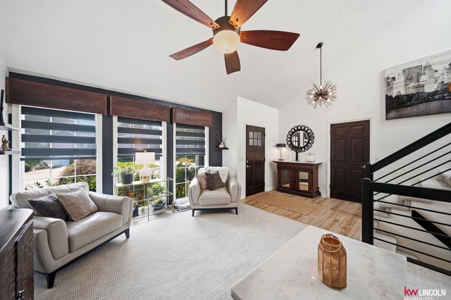 17010 Holmes Circle, Omaha, NE 68135