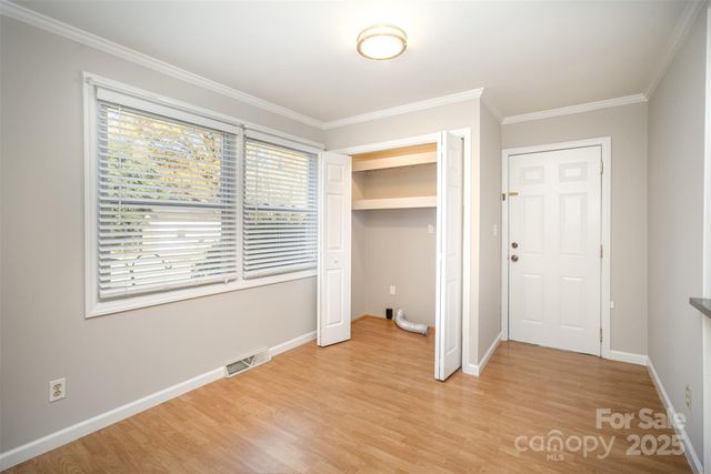 319 Scaleybark Drive, Charlotte, NC 28209