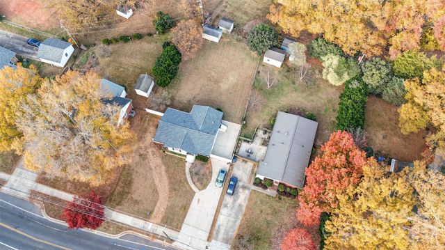 319 Scaleybark Drive, Charlotte, NC 28209