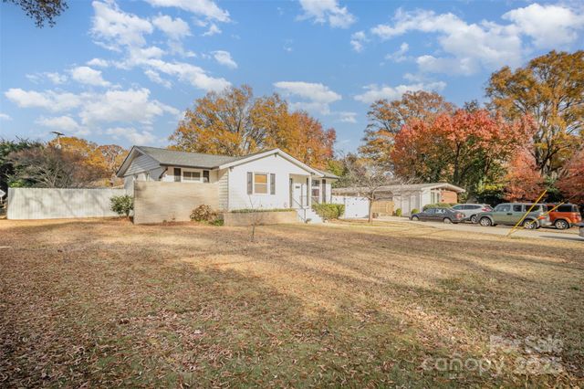 319 Scaleybark Drive, Charlotte, NC 28209