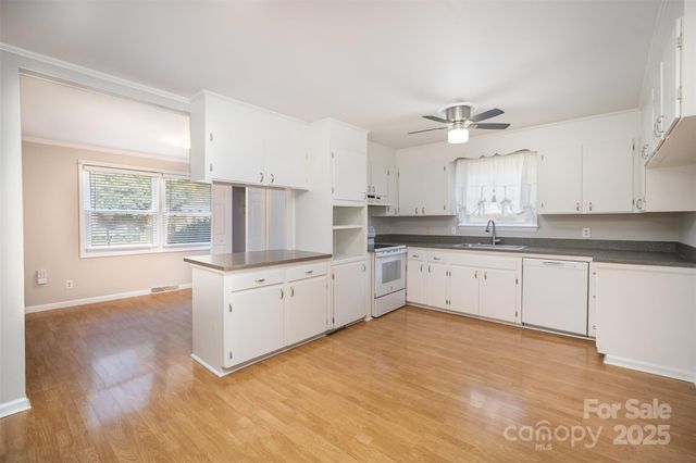 319 Scaleybark Drive, Charlotte, NC 28209