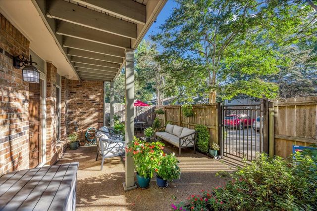 699 Hotchkiss Ln Unit D, Memphis, TN 38104