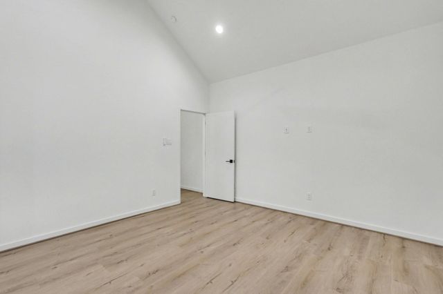 203 Danna Lane A, Houston, TX 77009