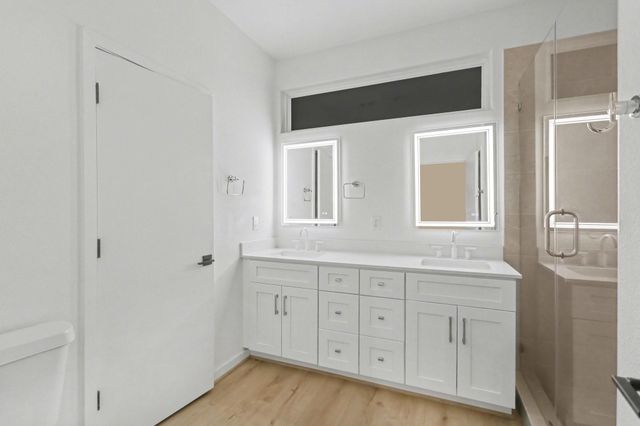 203 Danna Lane A, Houston, TX 77009