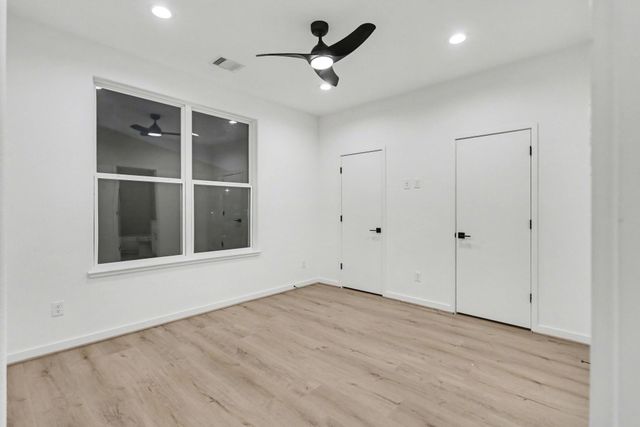 203 Danna Lane A, Houston, TX 77009