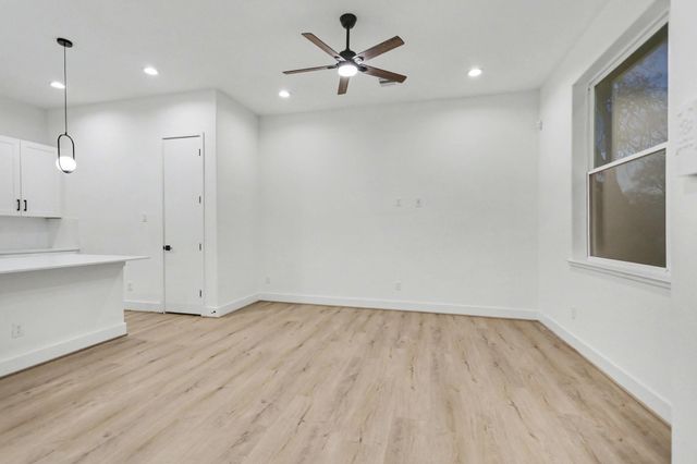 203 Danna Lane A, Houston, TX 77009