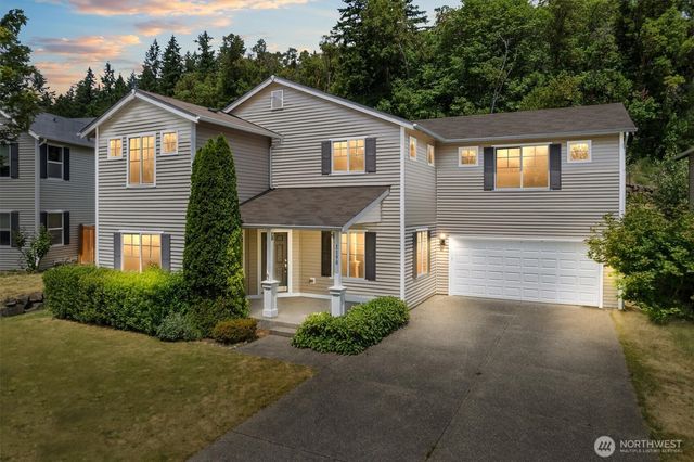 1190 Swan Loop, Dupont, WA 98327