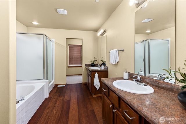 1190 Swan Loop, Dupont, WA 98327