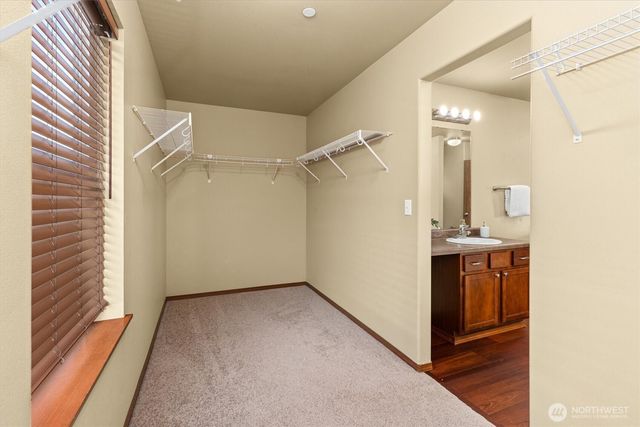 1190 Swan Loop, Dupont, WA 98327