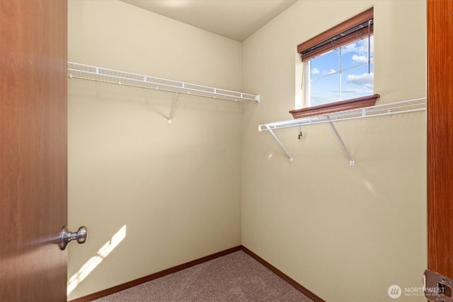 1190 Swan Loop, Dupont, WA 98327