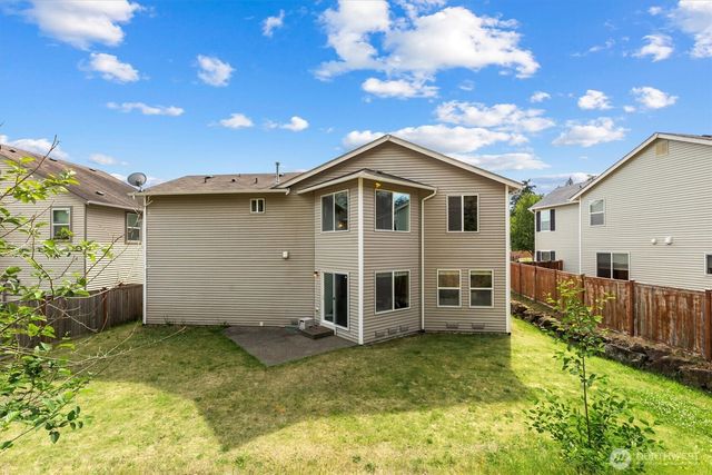 1190 Swan Loop, Dupont, WA 98327
