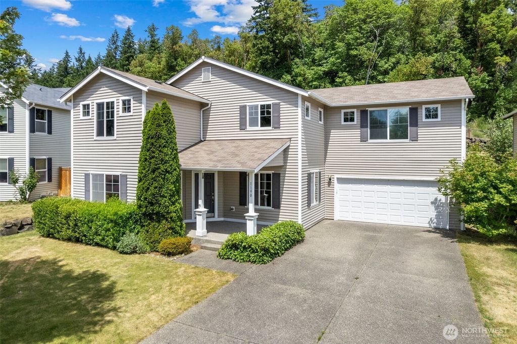1190 Swan Loop, Dupont, WA 98327