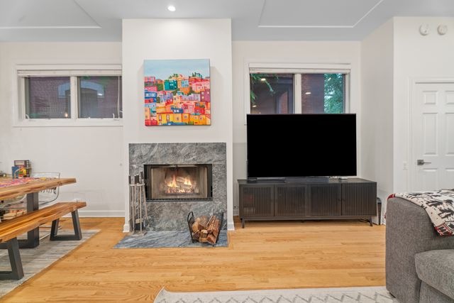 1550 N Hoyne Avenue 1A, Chicago, IL 60622