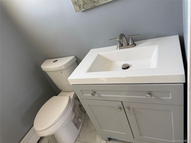 49 Noble Street, North Babylon, NY 11703
