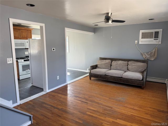 49 Noble Street, North Babylon, NY 11703