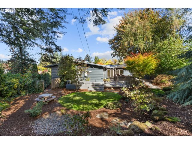 6780 Sw DOVER St, Portland, OR 97225