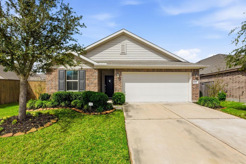 8811 Beacon Mill Drive, Cypress, TX 77433