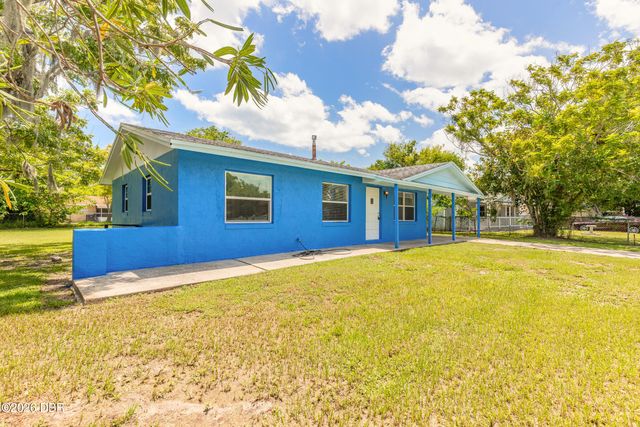 901 Lockhart Street, Daytona Beach, FL 32114