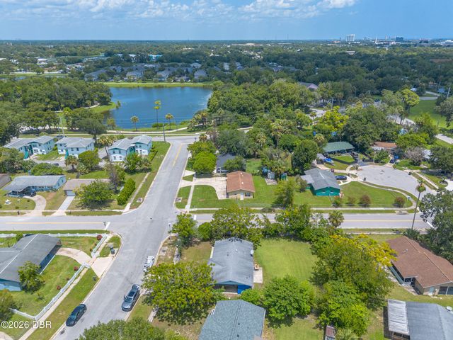 901 Lockhart Street, Daytona Beach, FL 32114