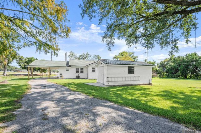 8400 Main St, Sorrento, LA 70778