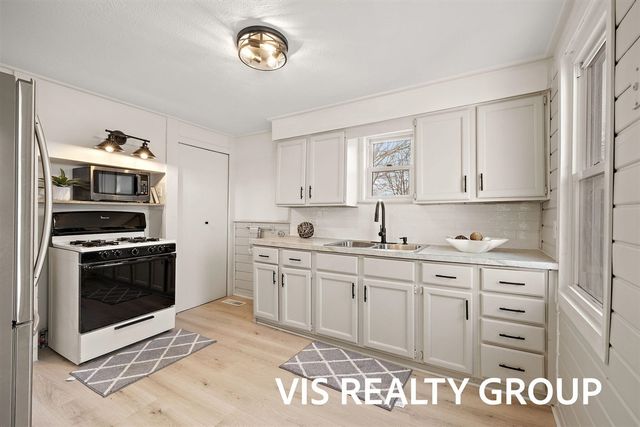 319 Visser Street, Spring Lake, MI 49456