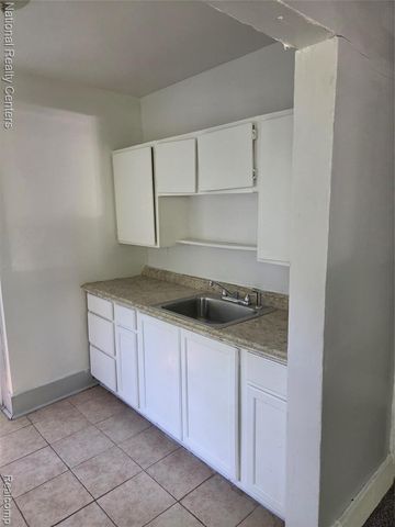 17195 Beaverland Street, Detroit, MI 48219