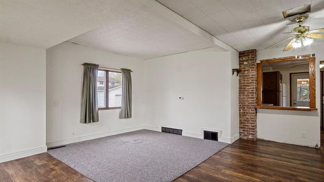 113 W Linden Street, Chippewa Falls, WI 54729