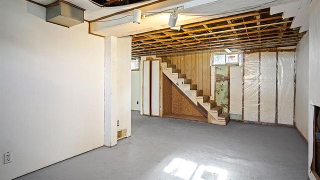 113 W Linden Street, Chippewa Falls, WI 54729