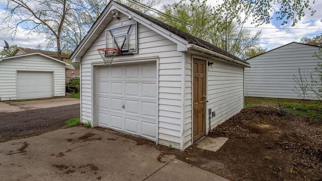 113 W Linden Street, Chippewa Falls, WI 54729