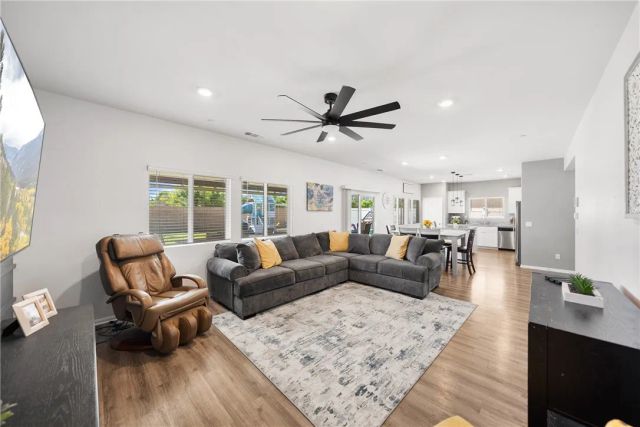 31367 Linden Flower, Winchester, CA 92596