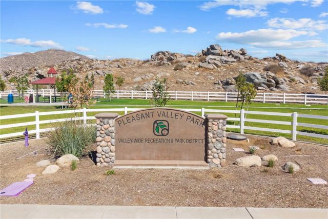 31367 Linden Flower, Winchester, CA 92596