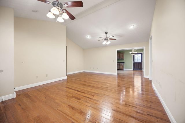 1459 Kit Cowan Road, Somerset, KY 42501