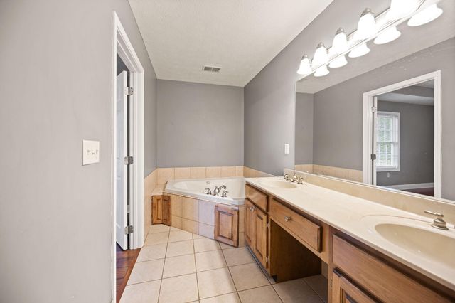 1459 Kit Cowan Road, Somerset, KY 42501