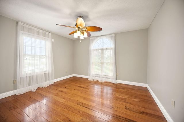 1459 Kit Cowan Road, Somerset, KY 42501