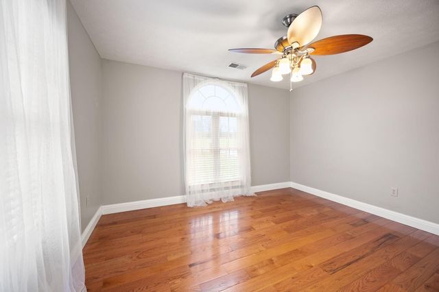 1459 Kit Cowan Road, Somerset, KY 42501