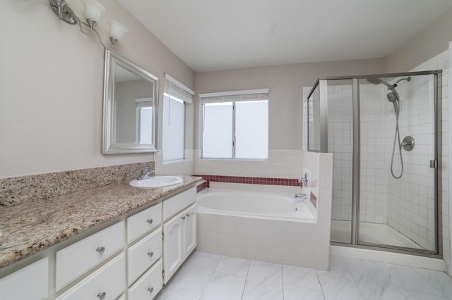 953 E Buckhill Road, Fresno, CA 93720
