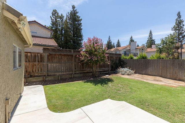 953 E Buckhill Road, Fresno, CA 93720