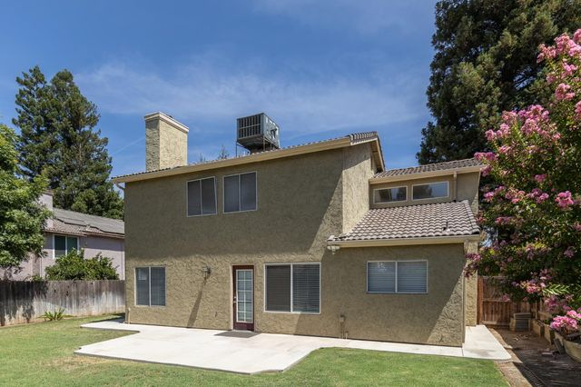 953 E Buckhill Road, Fresno, CA 93720