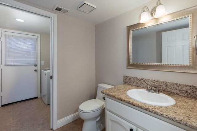 953 E Buckhill Road, Fresno, CA 93720