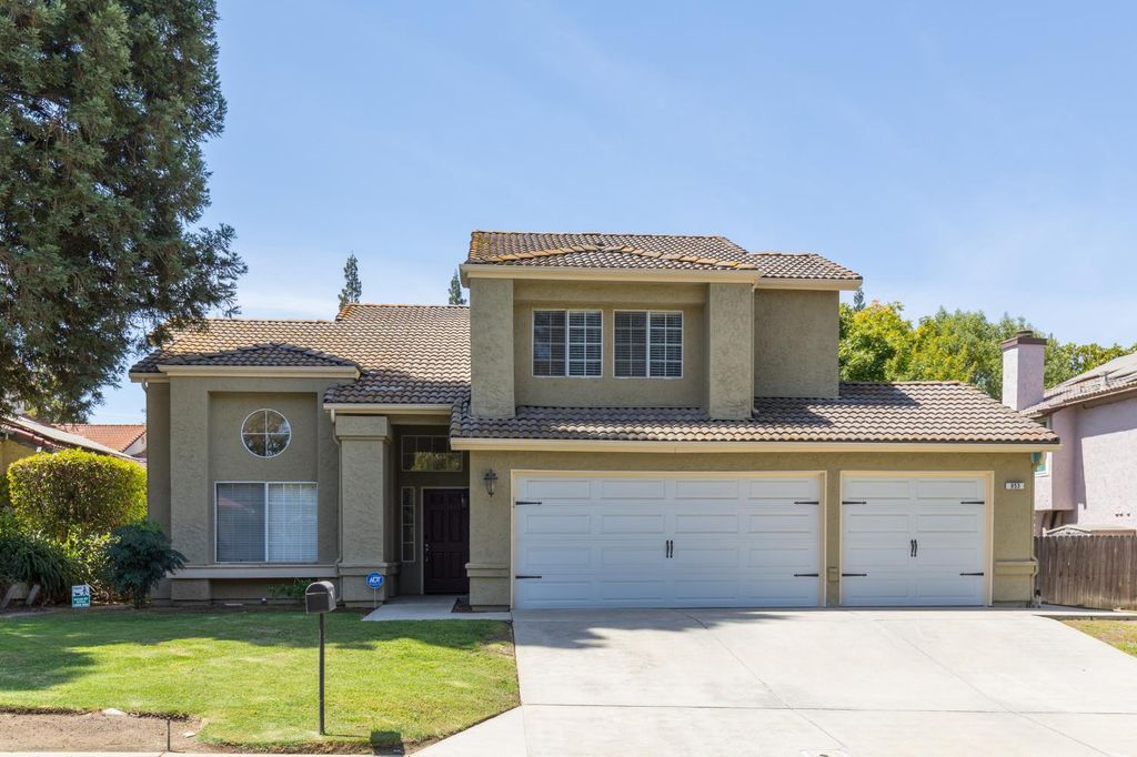 953 E Buckhill Road, Fresno, CA 93720